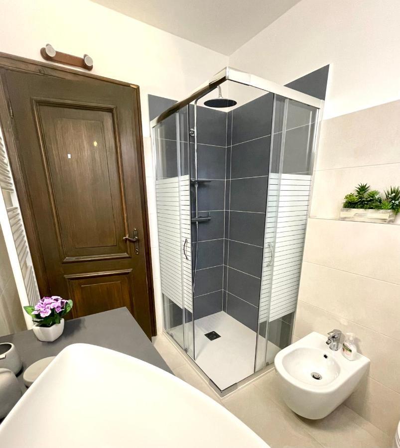 Casa Anna - Parco Hermitage Porto Valtravaglia Zewnętrze zdjęcie